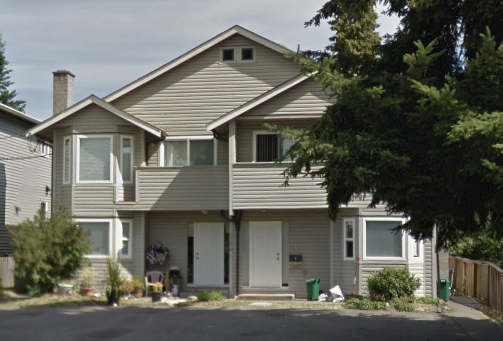 House located in 584 Bradley Street, Nanaimo